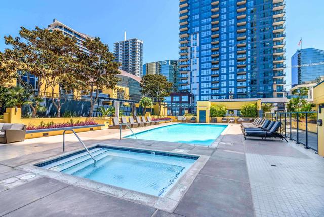 1325 Pacific Highway, San Diego CA: https://media.crmls.org/mediaz/2812957f-1199-4b5d-9178-0676a169f934.jpg