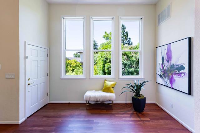 548 Everett Avenue, Palo Alto CA: https://media.crmls.org/mediaz/28157e86-68c2-4af9-89de-cd00a423e7c4.jpg