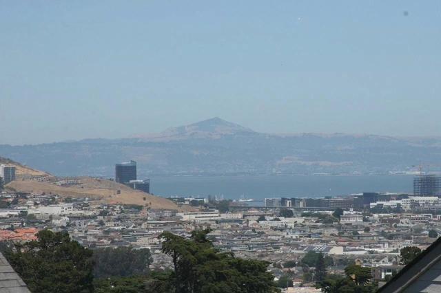 43 Appian Way, South San Francisco CA: https://media.crmls.org/mediaz/2815a5ba-863a-43f1-8f86-17f59bb8fc7a.jpg