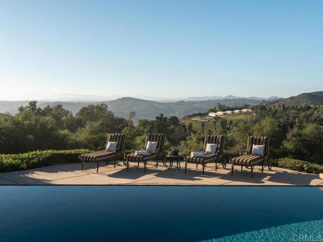 32110 Dos Ninas, Bonsall CA: https://media.crmls.org/mediaz/281609ad-5c5e-40f2-b6f0-24c15068f3f8.jpg