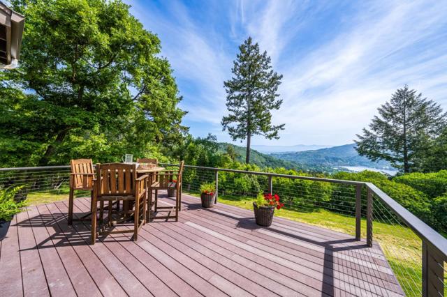 19445 Black Road, Los Gatos CA: https://media.crmls.org/mediaz/28183184-1366-4243-915a-b3780dedcecd.jpg