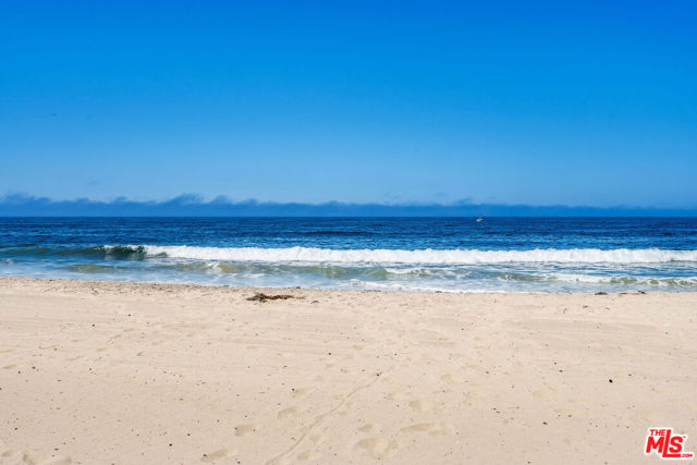 8221 Delgany Avenue, Playa del Rey CA: https://media.crmls.org/mediaz/2819566e-9d26-461a-b310-986793f47a4f.jpg
