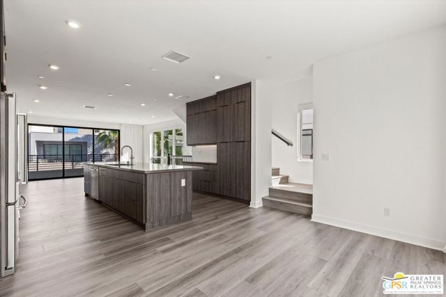906 Cameron Center Drive, Palm Springs, CA 92264