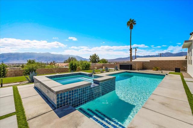 Image 18 of 41 For 11635 Upland Way