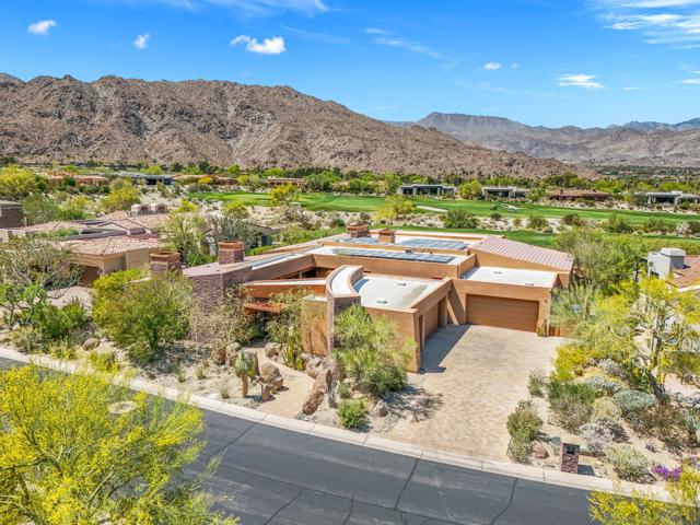 50741 Desert Arroyo Trail, Indian Wells CA: https://media.crmls.org/mediaz/281f69da-82b1-4f0d-a364-6539fb48bc89.jpg