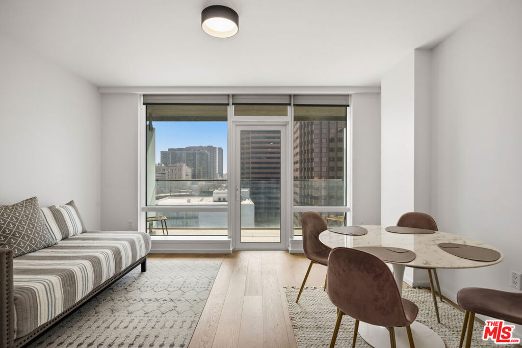877 Francisco Street #1119