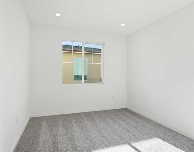 104 Dogwood Street, Hollister CA: https://media.crmls.org/mediaz/2820e278-742f-4c37-aecd-f3dd8c4fff56.jpg