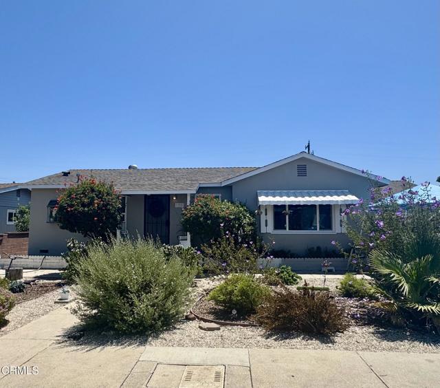 120 Palm Drive, Camarillo CA: https://media.crmls.org/mediaz/28217927-b00c-4f28-bcd1-c3ea2460b337.jpg