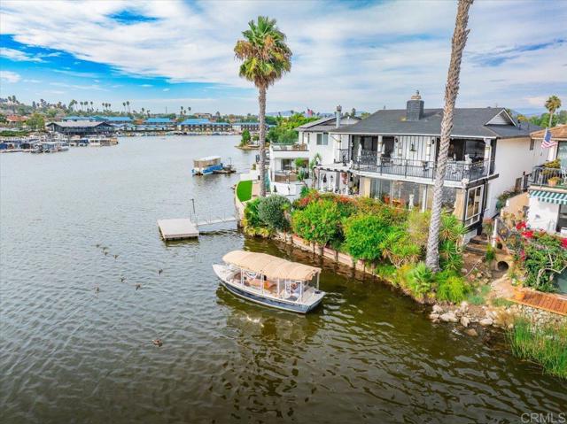 1499 La Linda Drive, San Marcos CA: https://media.crmls.org/mediaz/282196d0-fd0f-43c2-a92b-25068a8027c7.jpg