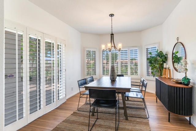 48245 Calle Floristas, La Quinta CA: https://media.crmls.org/mediaz/28222824-8726-4eaf-bbe8-d2947a4ac8a7.jpg