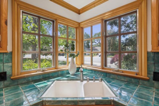 655 Berry Avenue, Los Altos CA: https://media.crmls.org/mediaz/2822b68d-e7ea-4276-a381-32ef52d6b190.jpg