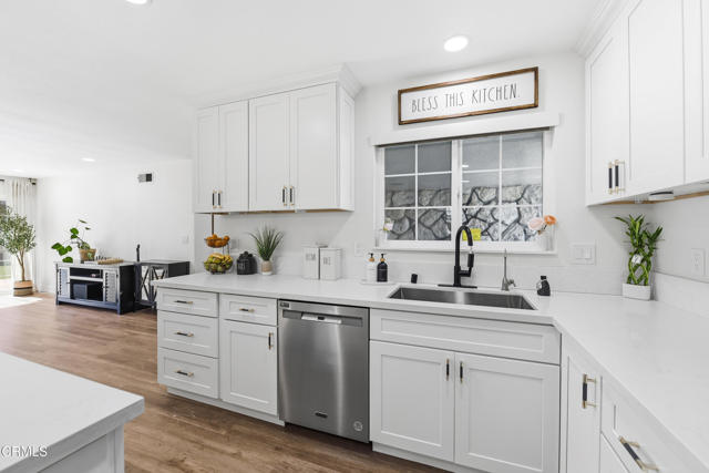 Detail Gallery Image 11 of 42 For 2104 Dunnigan St, Camarillo,  CA 93010 - 4 Beds | 2 Baths