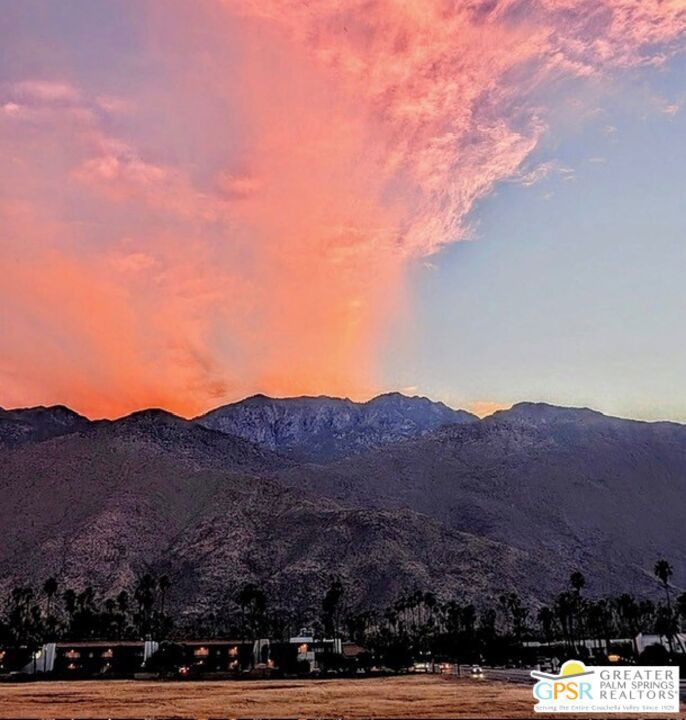 https://media.crmls.org/mediaz/282358a6-71e6-4804-9865-3ca41eeb00fd.jpg?preset=X-Large