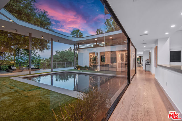 15941 Skytop Road, Encino CA: https://media.crmls.org/mediaz/2823bef3-68af-4647-8dac-c75fd4cfb0e7.jpg