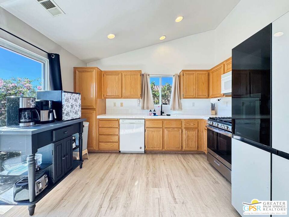 MLS #25617581PS image #16