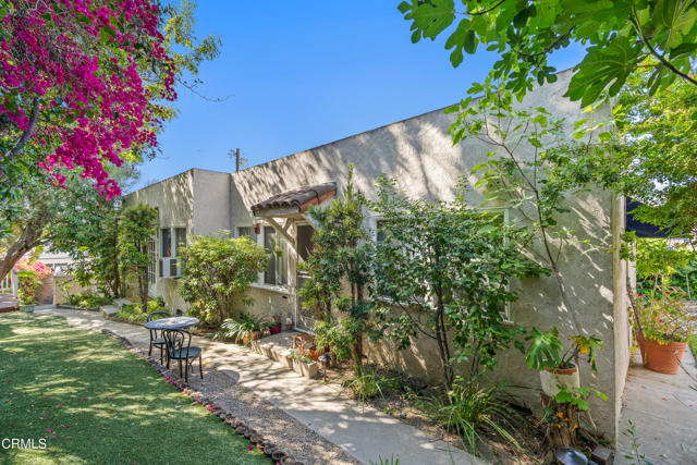2740 Auburn Street, Los Angeles CA: https://media.crmls.org/mediaz/2824e245-27a2-4ad1-9575-9393f512e0a7.jpg