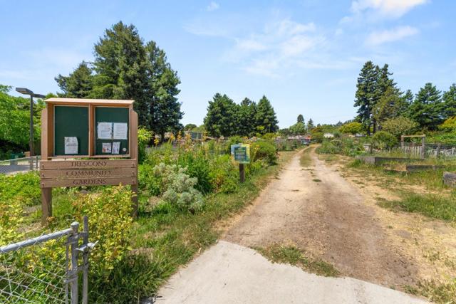 330 Trescony Street, Santa Cruz CA: https://media.crmls.org/mediaz/2824fe8d-8ab4-4636-a61c-57d0493ce683.jpg