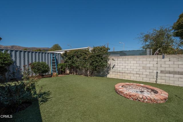 885 Riverside Street, Ventura CA: https://media.crmls.org/mediaz/282522ba-a233-4e97-835b-b5f13d09da3a.jpg