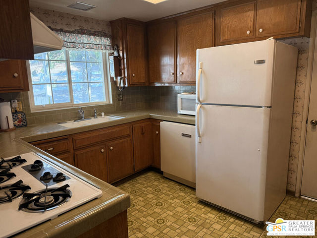 4669 California Avenue, Norco CA: https://media.crmls.org/mediaz/2825dae8-a263-40dd-8e72-88f3a85bd615.jpg