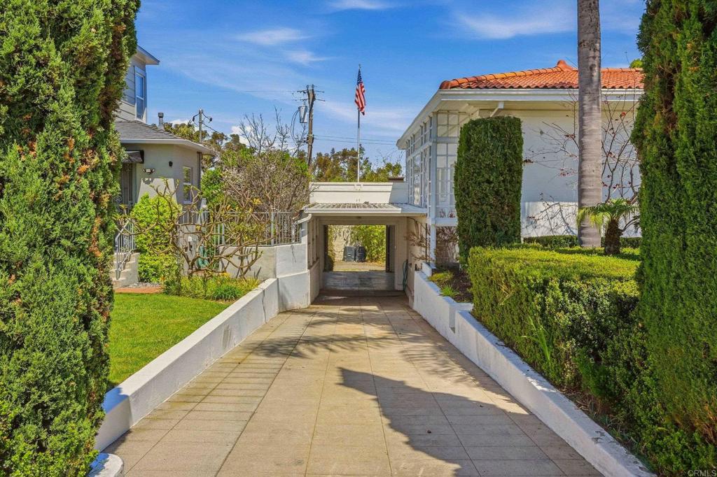 1808 Altamira Place - photo 12