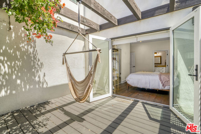 1042 S Stanley Avenue, Los Angeles CA: https://media.crmls.org/mediaz/2826cc36-f3ec-464a-a3ef-6be2acc136b3.jpg