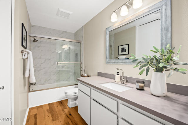 4499 Via Marisol, Los Angeles CA: https://media.crmls.org/mediaz/282799a1-f798-4ac7-ae48-984dad314b5c.jpg