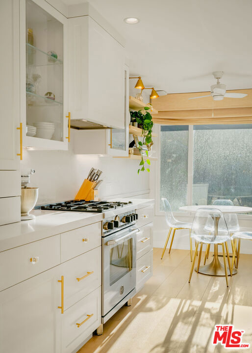 https://media.crmls.org/mediaz/28279bb8-5cad-4e2e-beee-cc5558d53b17.jpg?preset=X-Large