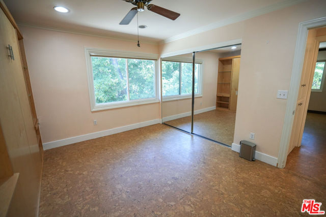 19616 Pine Valley Avenue, Porter Ranch CA: https://media.crmls.org/mediaz/282939fb-e054-490b-b730-be306cbcf23f.jpg