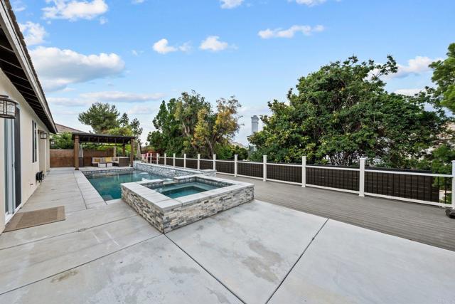 40359 Heirloom Court, Murrieta CA: https://media.crmls.org/mediaz/28295cfb-3b6f-4e9c-8680-d7f8e52b79b2.jpg