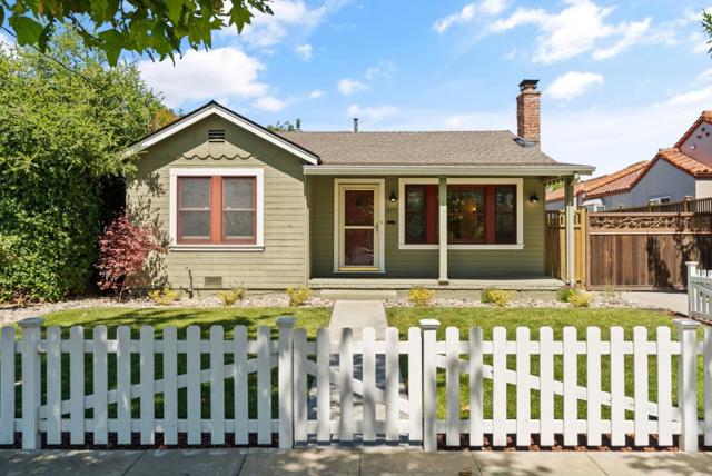 870 N 5th Street, San Jose CA: https://media.crmls.org/mediaz/28296d5a-b177-4df5-a459-1b56aa9b165f.jpg