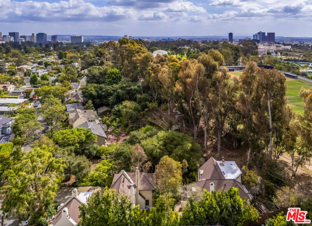 Drew Fenton | 271 Beloit Avenue Los Angeles CA | MLS: 7455926