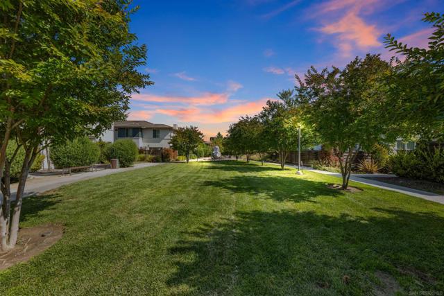 2053 Tango Loop, Chula Vista CA: https://media.crmls.org/mediaz/282ab9f3-a725-45aa-b1ee-9c715bf07891.jpg