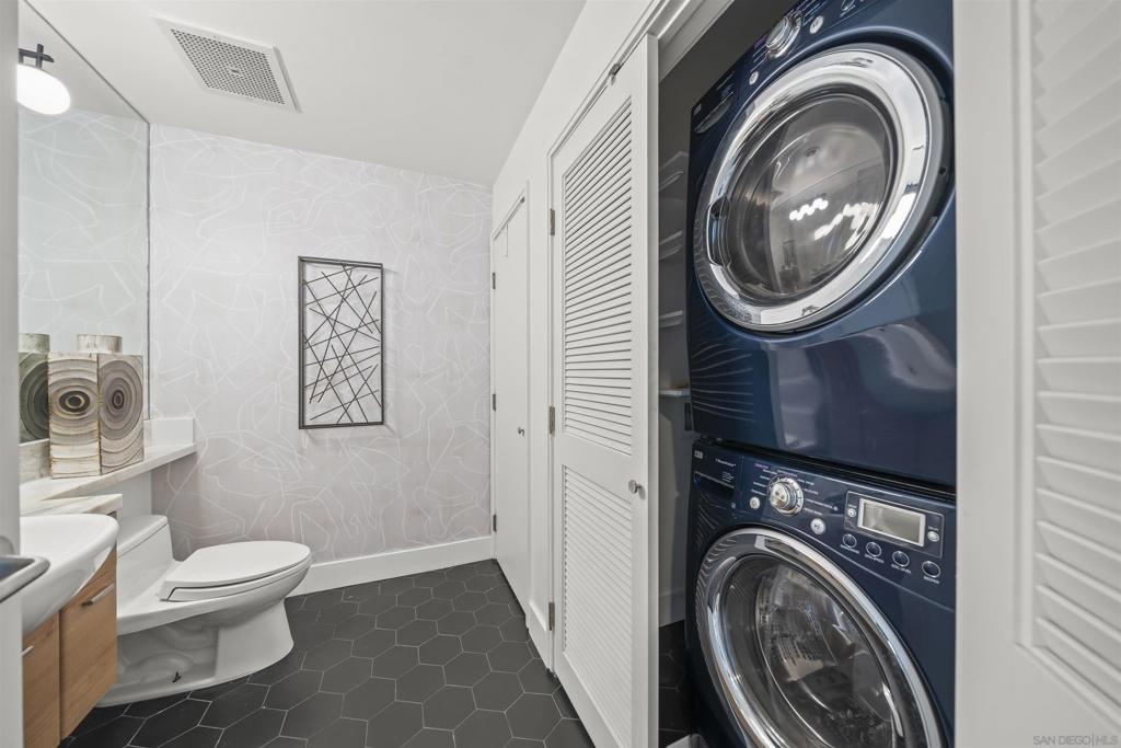 575 6th Ave - photo 17