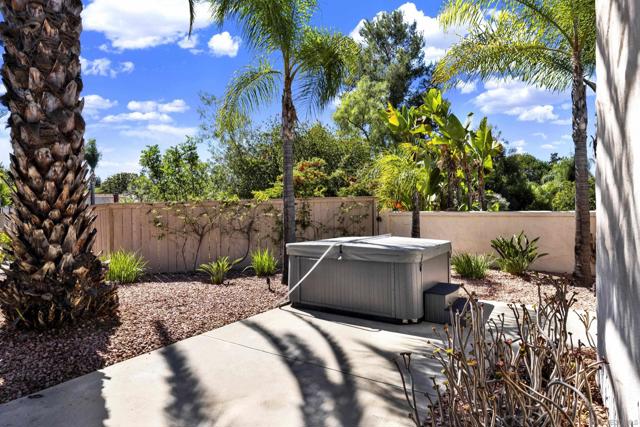 14265 Sandhill Rd, Poway CA: https://media.crmls.org/mediaz/282bb137-80e1-4002-8c55-1e43513fb32a.jpg