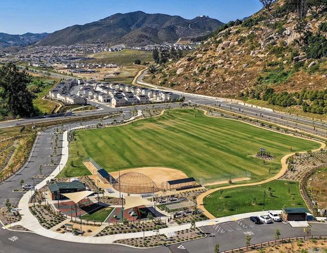 Detail Gallery Image 32 of 38 For 311 Minneola Pl, Fallbrook,  CA 92028 - 3 Beds | 2/1 Baths