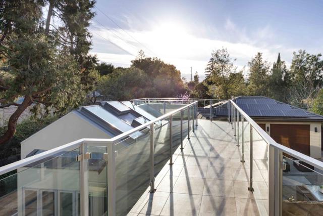 706 N San Antonio Road, Los Altos CA: https://media.crmls.org/mediaz/282cac41-1663-4c01-92f2-e952a10aa58c.jpg