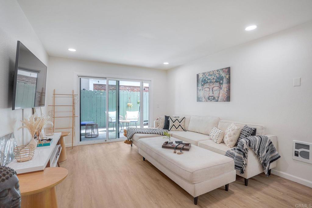 4647 Pico Street - photo 5