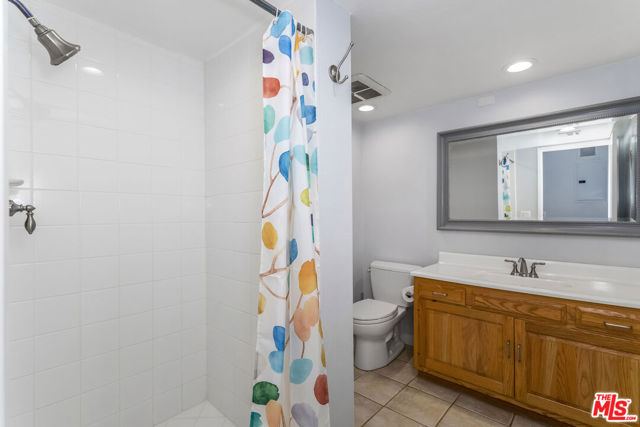 10600 Wilkins Avenue, Los Angeles CA: https://media.crmls.org/mediaz/282d2d30-5311-43ac-bfe1-c91f9775d175.jpg