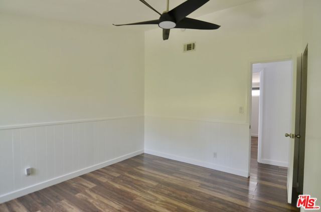 9342 Debra Avenue, North Hills CA: https://media.crmls.org/mediaz/282dac6f-8021-418b-afd5-0bcff3f9a3df.jpg