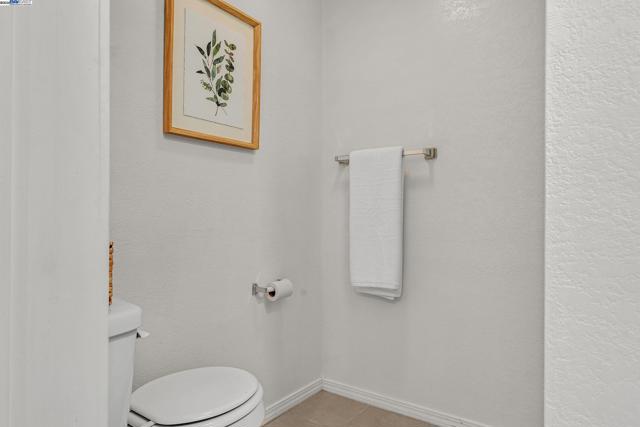 2715 Mosswood Dr, San Jose CA: https://media.crmls.org/mediaz/282dc84f-c504-47ff-a2a7-8b17d4a550e6.jpg