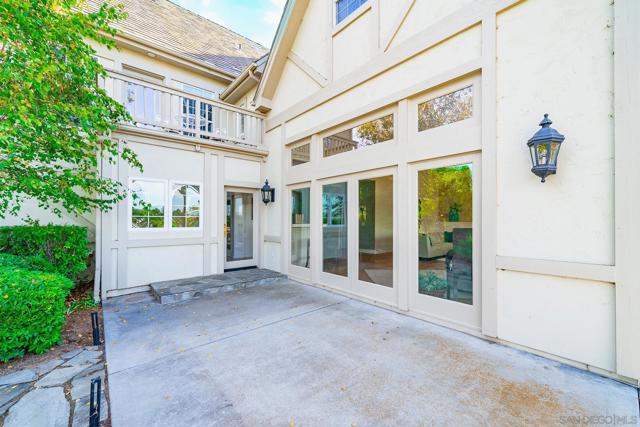 5 Rolling View Lane, Fallbrook, California 92028, 5 Bedrooms Bedrooms, ,5 BathroomsBathrooms,Single Family Residence,For Sale,Rolling View Lane,240024533SD