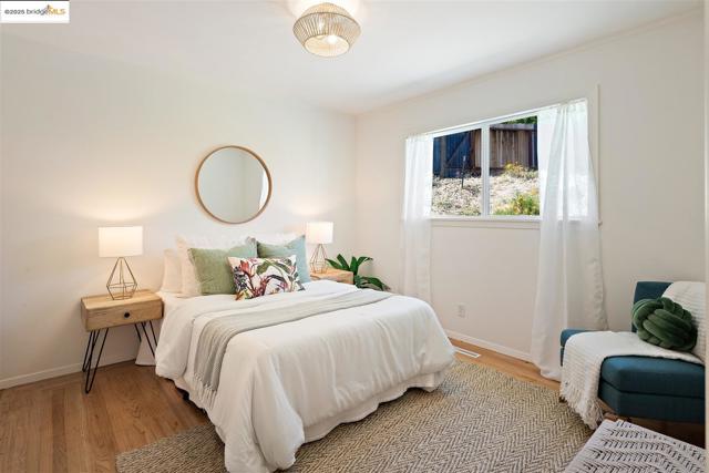 4511 Gregory Way, Richmond CA: https://media.crmls.org/mediaz/282e33b0-3861-4e25-9d22-b21d1444c406.jpg