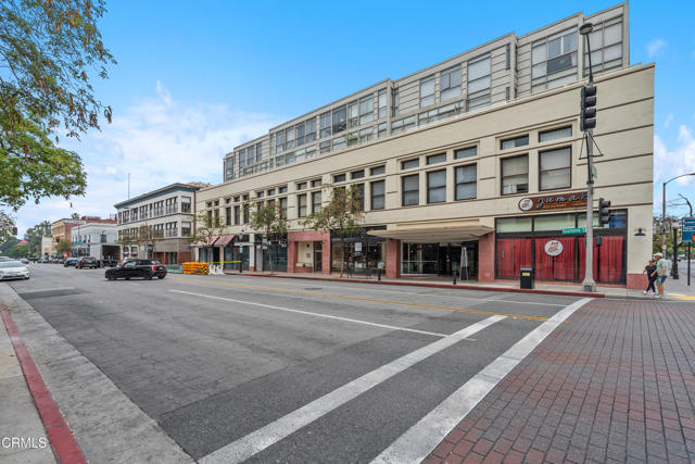 35 N Raymond Avenue, Pasadena CA: https://media.crmls.org/mediaz/282ff161-fb9b-4502-ae6a-50ed94e5266b.jpg