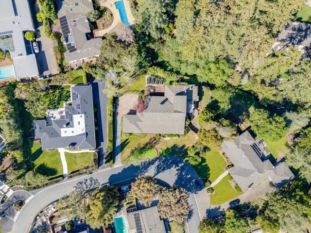 680 Fairway Circle, Hillsborough CA: https://media.crmls.org/mediaz/28317793-b926-49bc-abbc-2594fd7bde0f.jpg