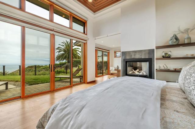 616 Bayview Drive, Aptos CA: https://media.crmls.org/mediaz/2831f376-fdfa-4d62-ad6b-02c8598ab7ba.jpg