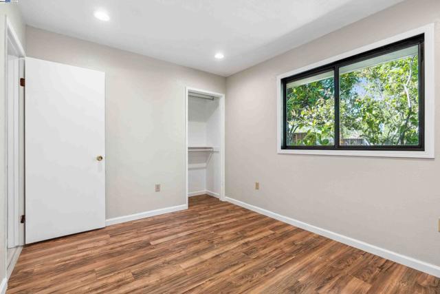 Image 52 of 60 For 38011 Temple Way