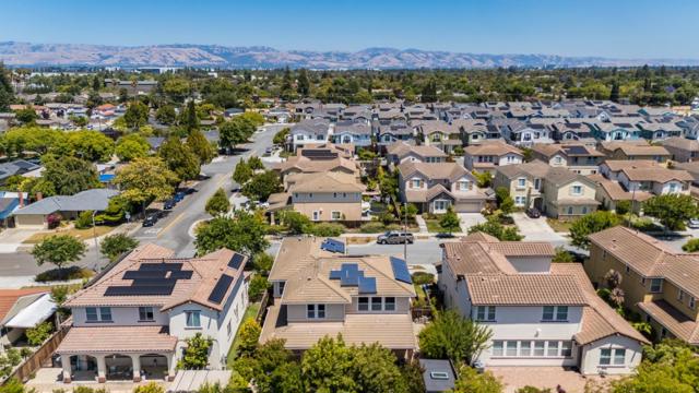 707 Torreya Avenue, Sunnyvale CA: https://media.crmls.org/mediaz/2833fdf7-da0b-4581-8b7c-f1bc98038863.jpg