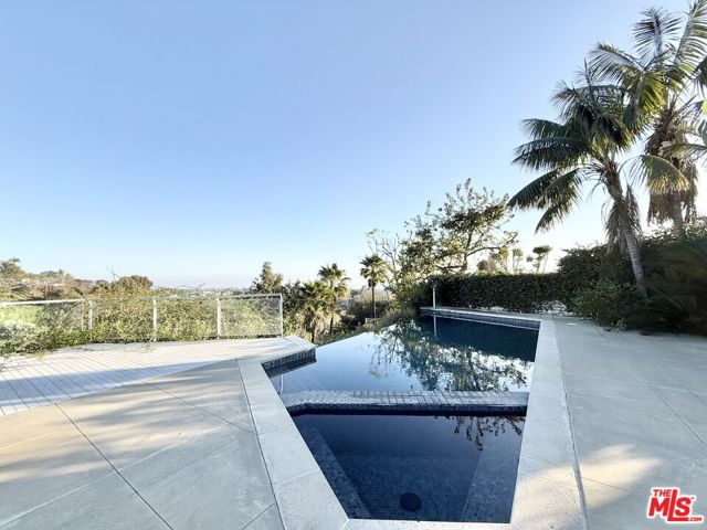 Drew Fenton | 1148 Las Pulgas Rd Los Angeles CA | MLS: 7539458