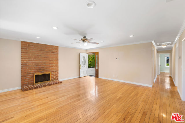 22915 Burton Street photo 4