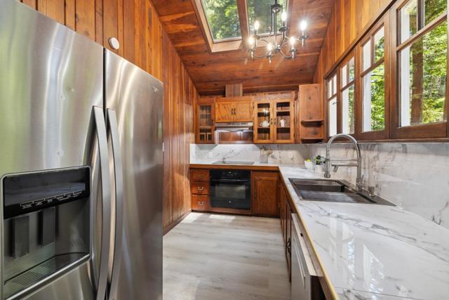 254 Teilh Drive, Boulder Creek CA: https://media.crmls.org/mediaz/28350c2c-b4d0-4b36-a2ff-2df59d97566d.jpg